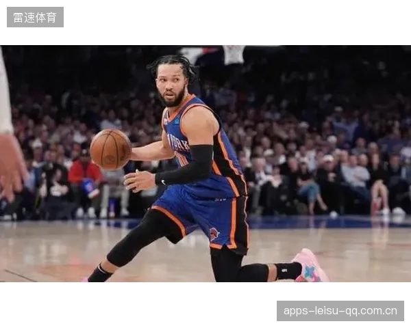 NBA赛场上的“爽爆”瞬间：巴恩斯钉板大帽，布伦森CMB快攻扣篮！